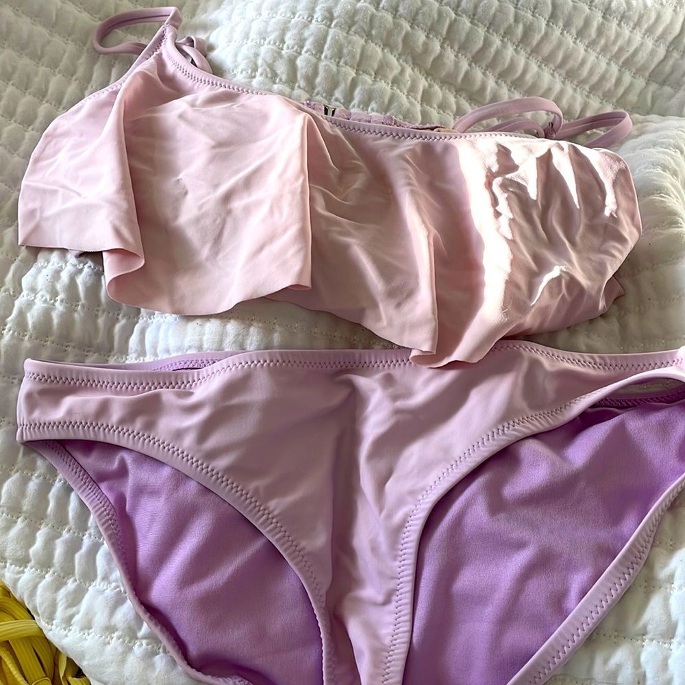Super cute worn once old navy bikini womens S